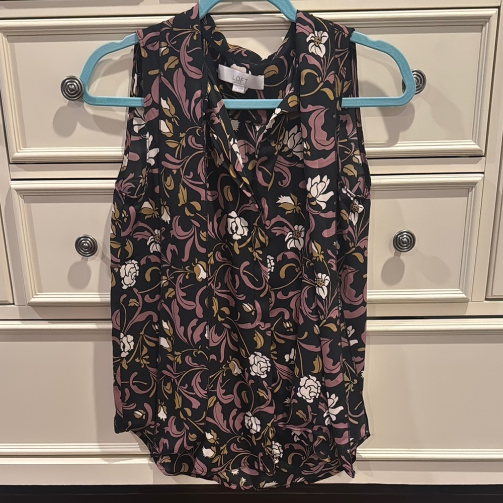 LOFT Pink and White Sleeveless Blouse Floral Design